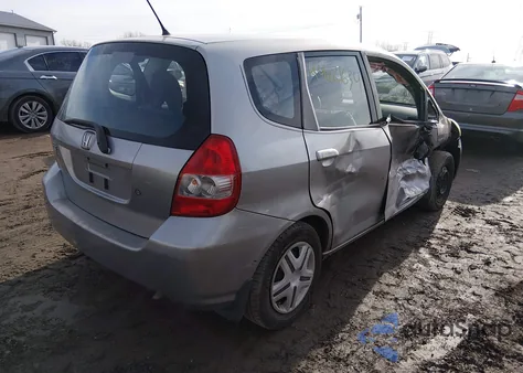 2008 Honda Fit z USA, uszkodzony, nr VIN JHMGD38458S024269